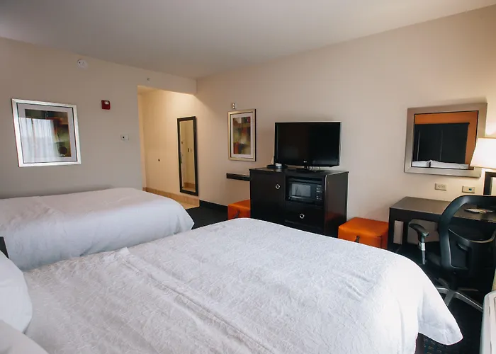 Hotel Hampton & Effingham
