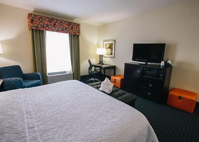 Hotel Hampton &