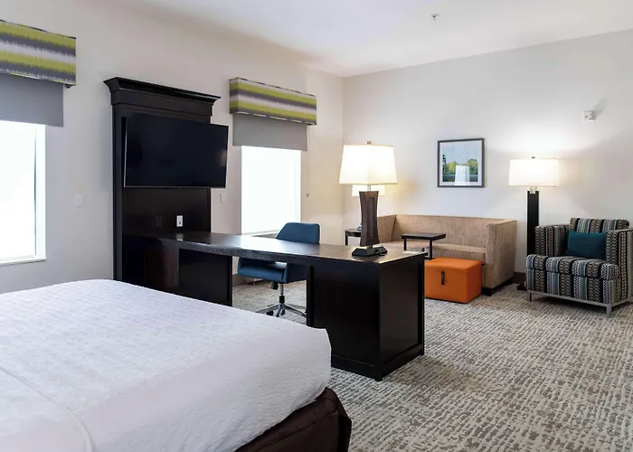 Hampton & Hotel Effingham