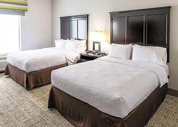 Hotel Hampton & 3*