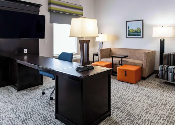 Hotel Hampton & 3*