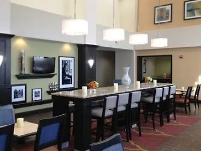 Hotel Hampton & Effingham