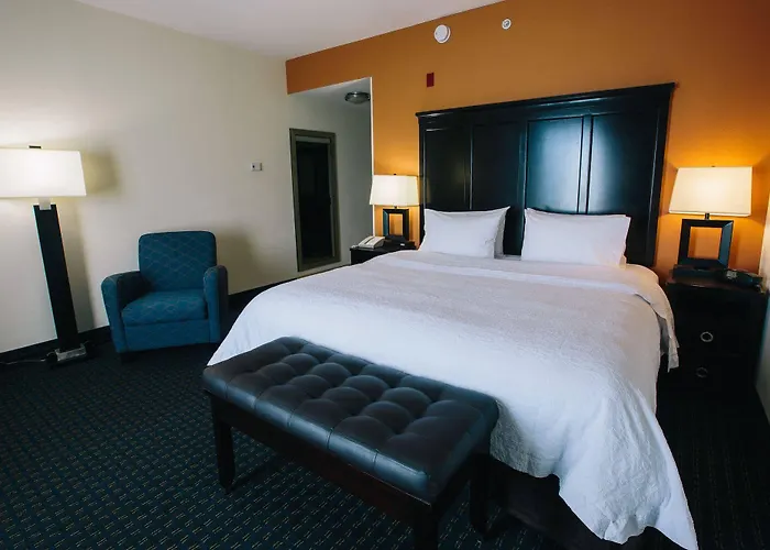 Hampton & Hotel Effingham